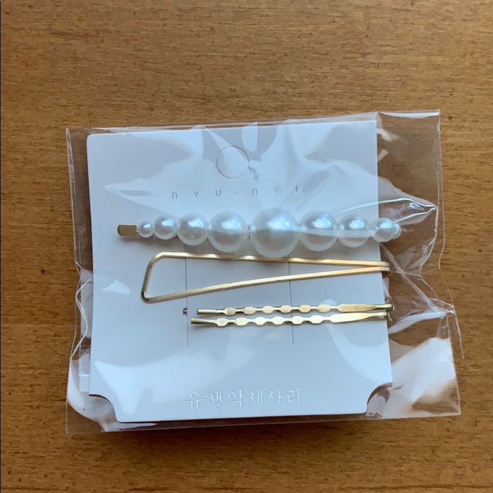 Hair pins